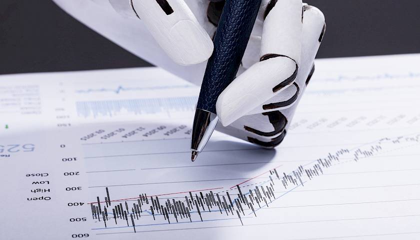 Ar patikėtumėte savo investicijas robotui?