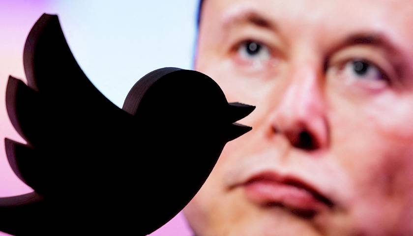 E. Muskas tapo „Twitter“ savininku: „Paukštis yra išlaisvintas“
