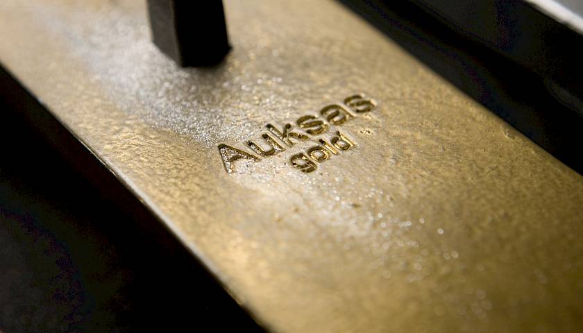 Auksas – brangiausias per 8 mėnesius