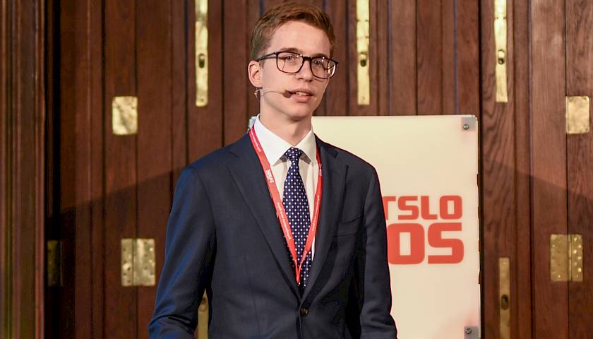 17-mečio investavimo istorija: žaidimo įtaka, mentorius „Discord'e“ ir kelis tūkstančius siekiantis portfelis