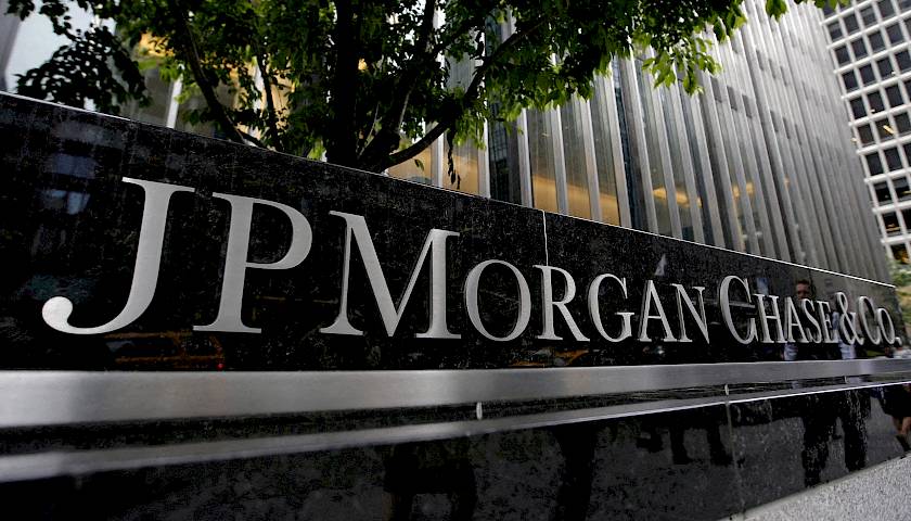„JP Morgan“ strategas: didėja tikimybė, kad per ateinančius 6–12 mėn. rinkas ištiks krizė