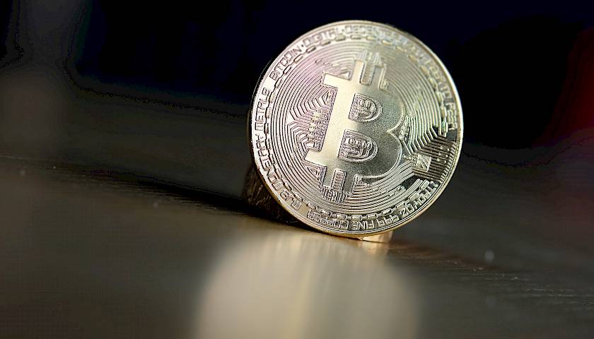 Bitkoino savaitė: pilnėjantys milžinų ETF ir vangi pasiūla pakėlė kainą iki 48.000 USD