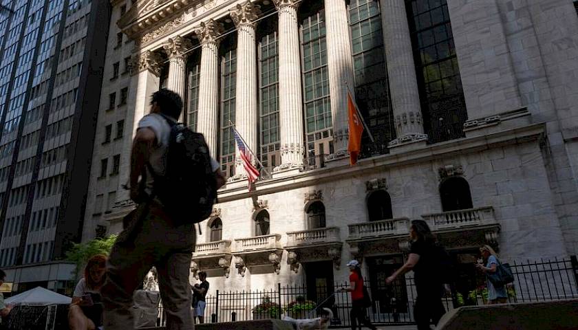 Analitikai: S&P 500 piką pasieks kitąmet, ties 7.000 punktų
