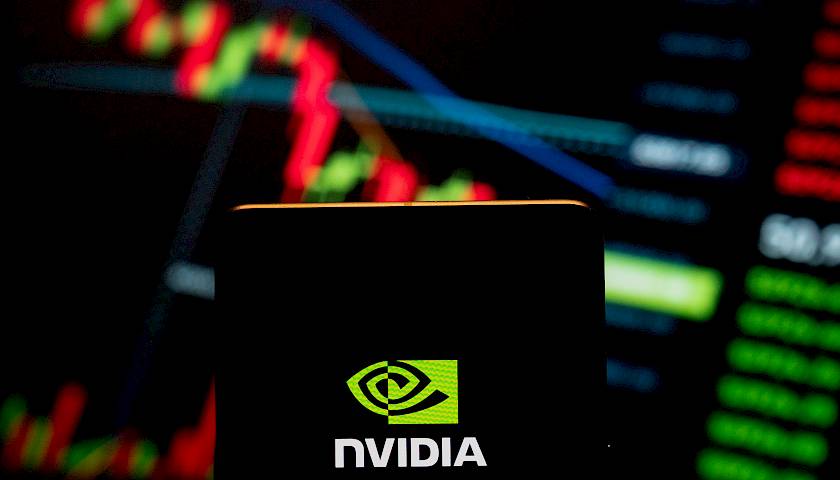 Lietuvos investuotojai toliau tiki DI ir technologijų akcijomis, dėl obligacijų persigalvojo