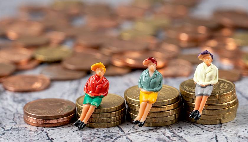Kaupimas III pakopos pensijų fonde – pirmiausia įsivertinti naudas sau, po to lengvatą