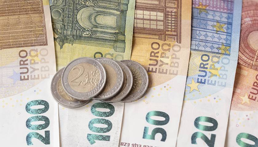 Kaupti ar ne: III pensijų pakopos fondų privalumai ir trūkumai