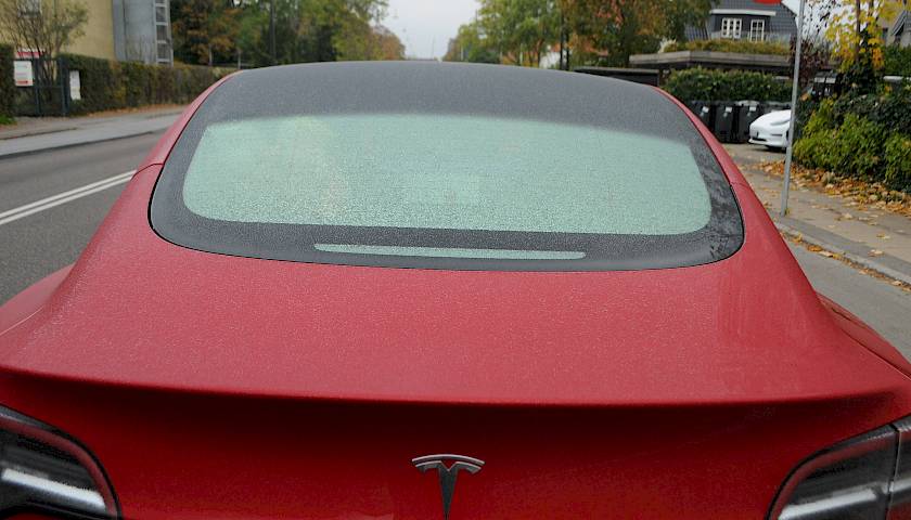 „Tesla“ akcijų ralis ekspertų neįtraukė
