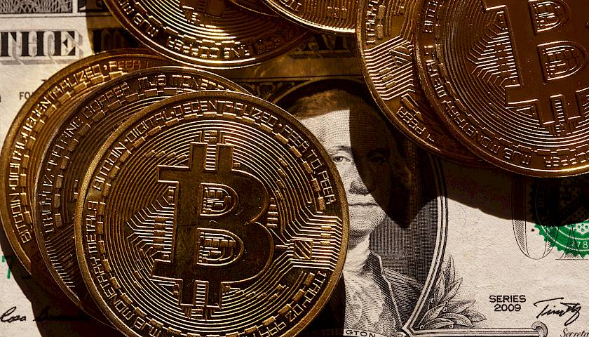 Bitkoinas laikosi po 83.000 USD kartele –  II-as ketvirtis gali suteikti vilties