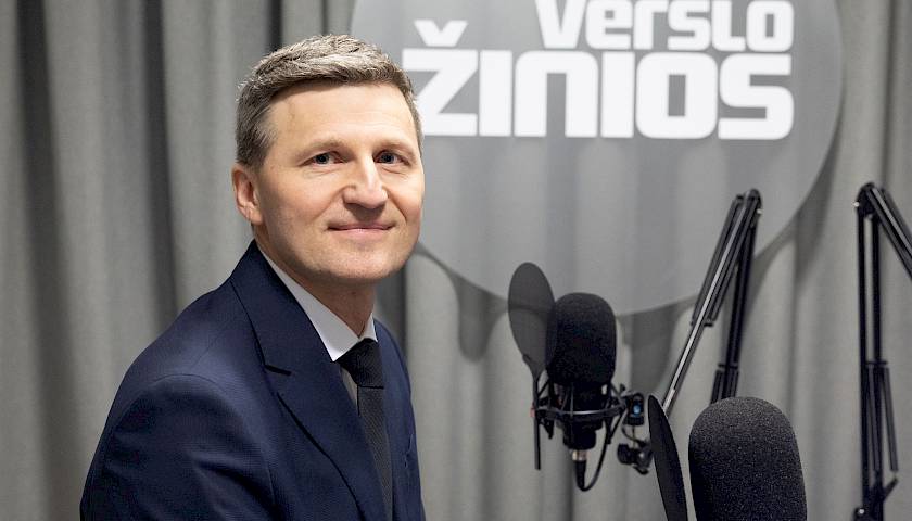 „Citadele“ valdybos narys ir investuoja, ir spekuliuoja: kai rinkos krenta, einu apsipirkinėti