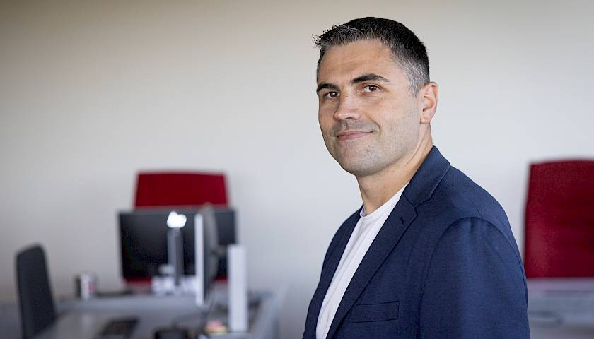 Vienas iš „Revolut“ vadovų: mokesčius planuojame toliau mažinti