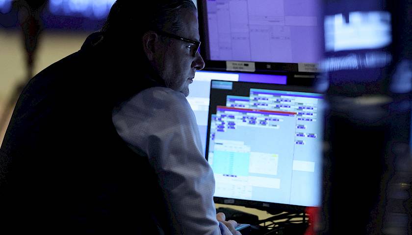 10 Europos bendrovių akcijų, kurioms analitikai teikia rekomendacijas „pirkti“