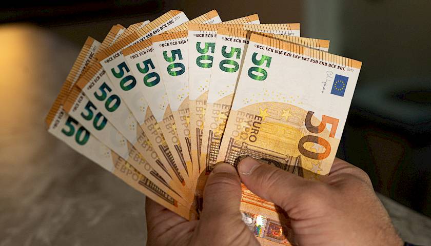 Antra pakopa ir gyventojų pasirinkimai: patiems investuoti ir aplenkti fondų daugumai nepavyks